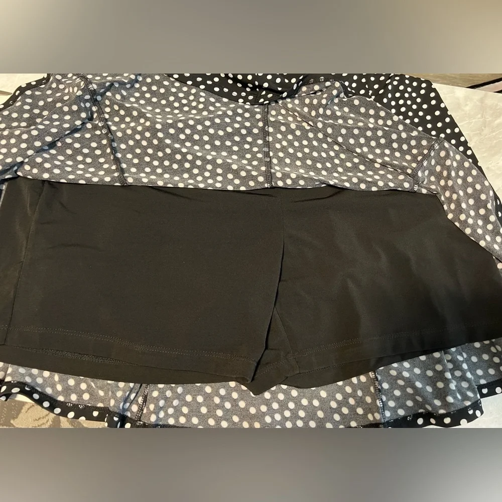 Susan Graver Black and White Polka Dot Skater Skort Women’s Size Large - Picture 4 of 8